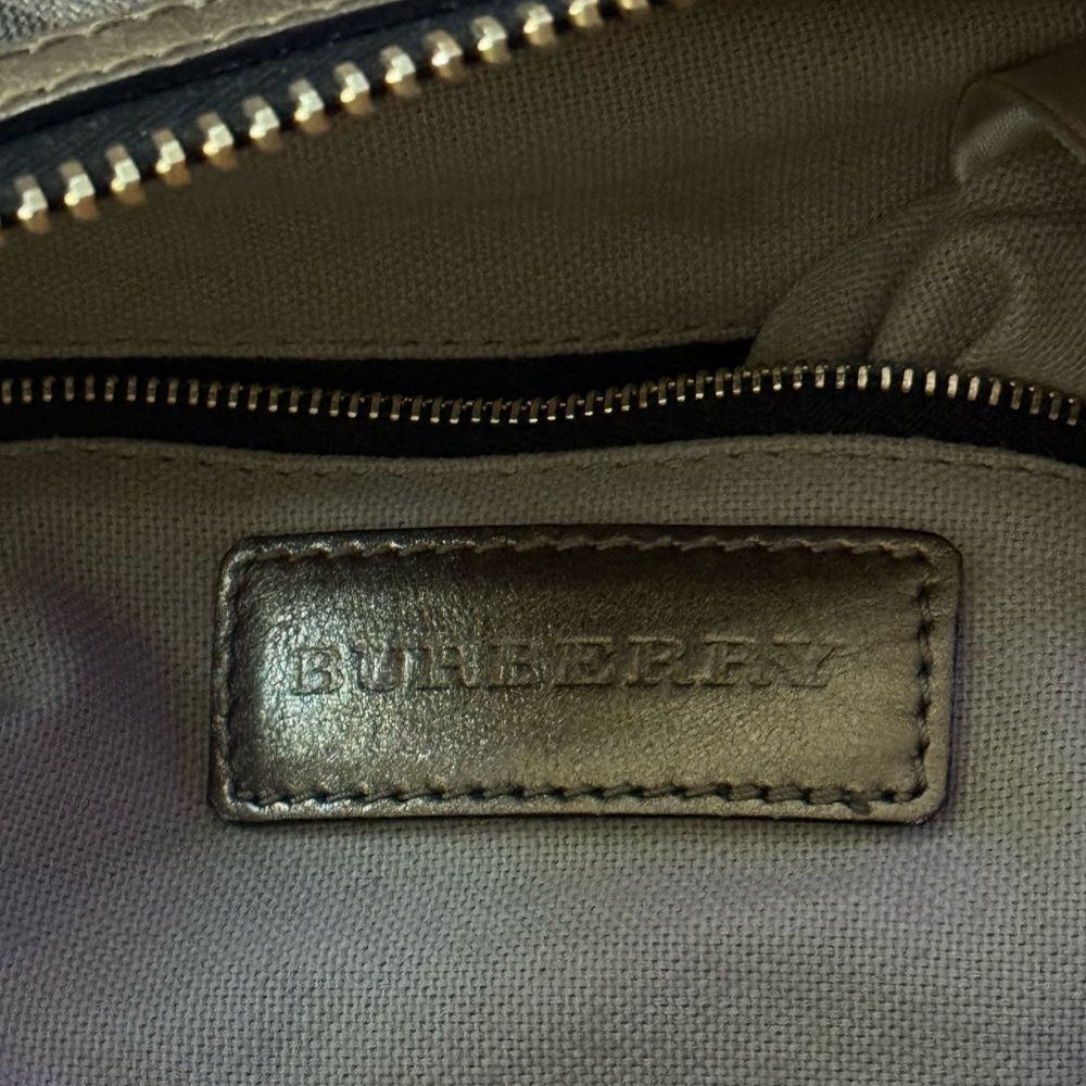 Burrberry Classic Checkered metallic Women's Shoulder Handbag - Picture 10 of 12